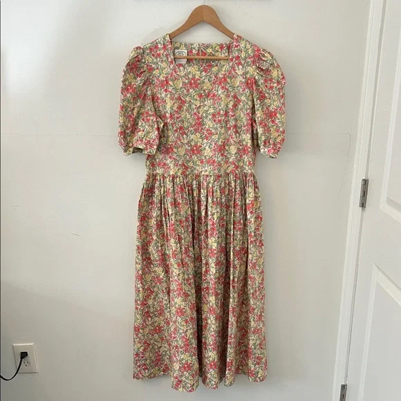 Vintage 80s Laura Ashley Dress - Picture 2 of 8